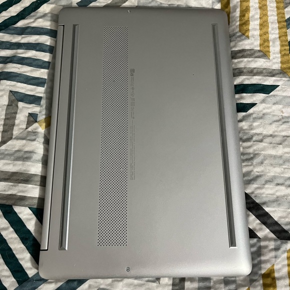 HP Laptop 11th Gen i3 256gb SSD 8gb DDR4 Barely Used - Picture 7 of 8